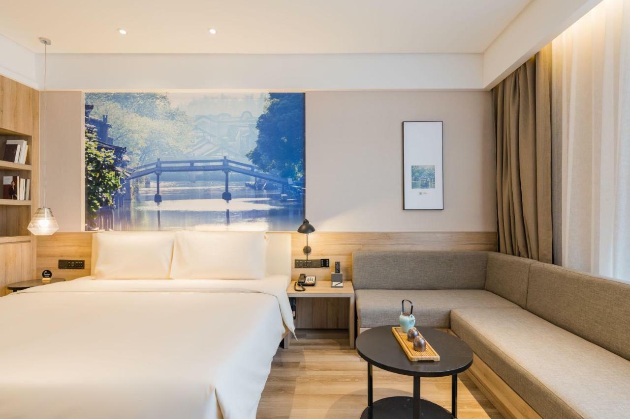Atour Hotel Tongxiang Exterior photo