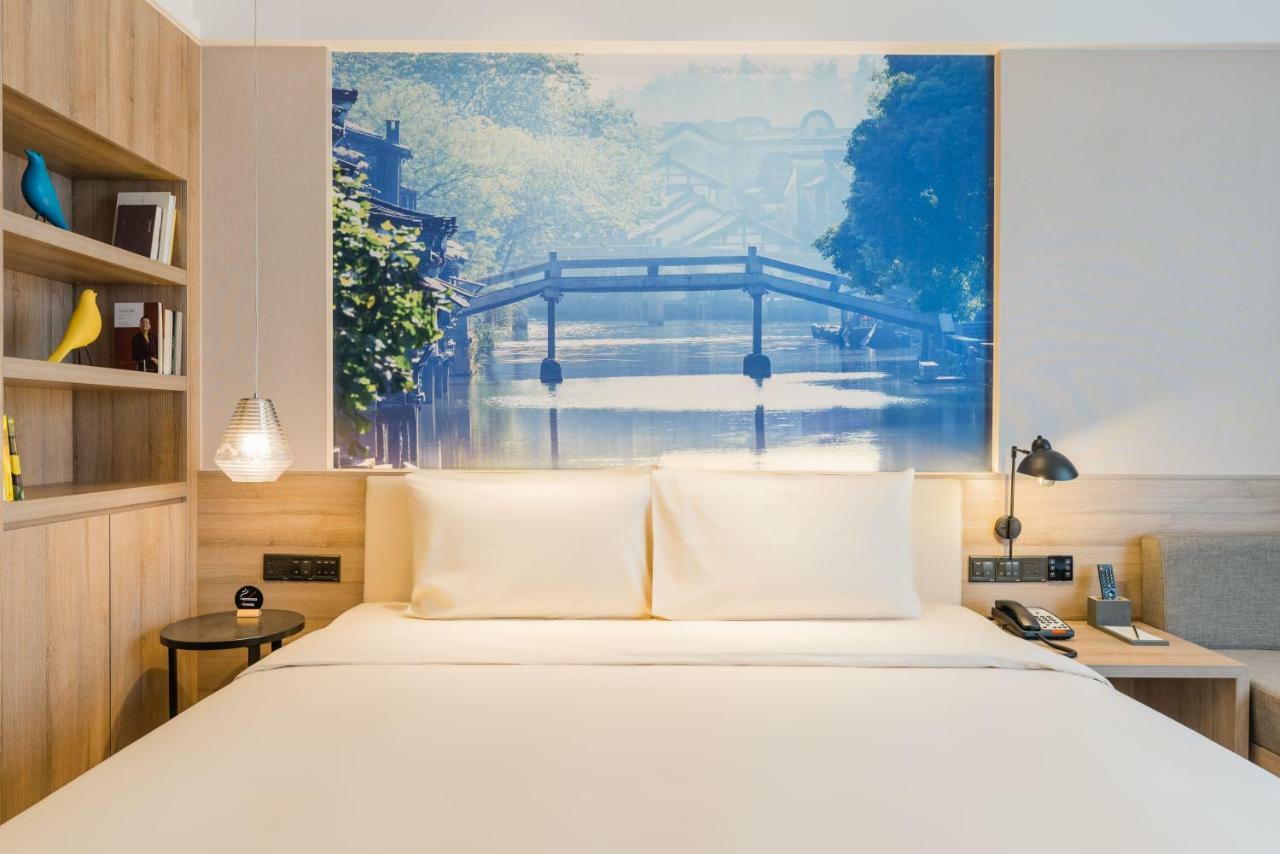 Atour Hotel Tongxiang Exterior photo